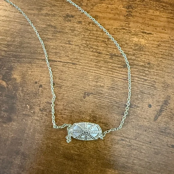 Kendra Scott white opal Necklace - Picture 2 of 3